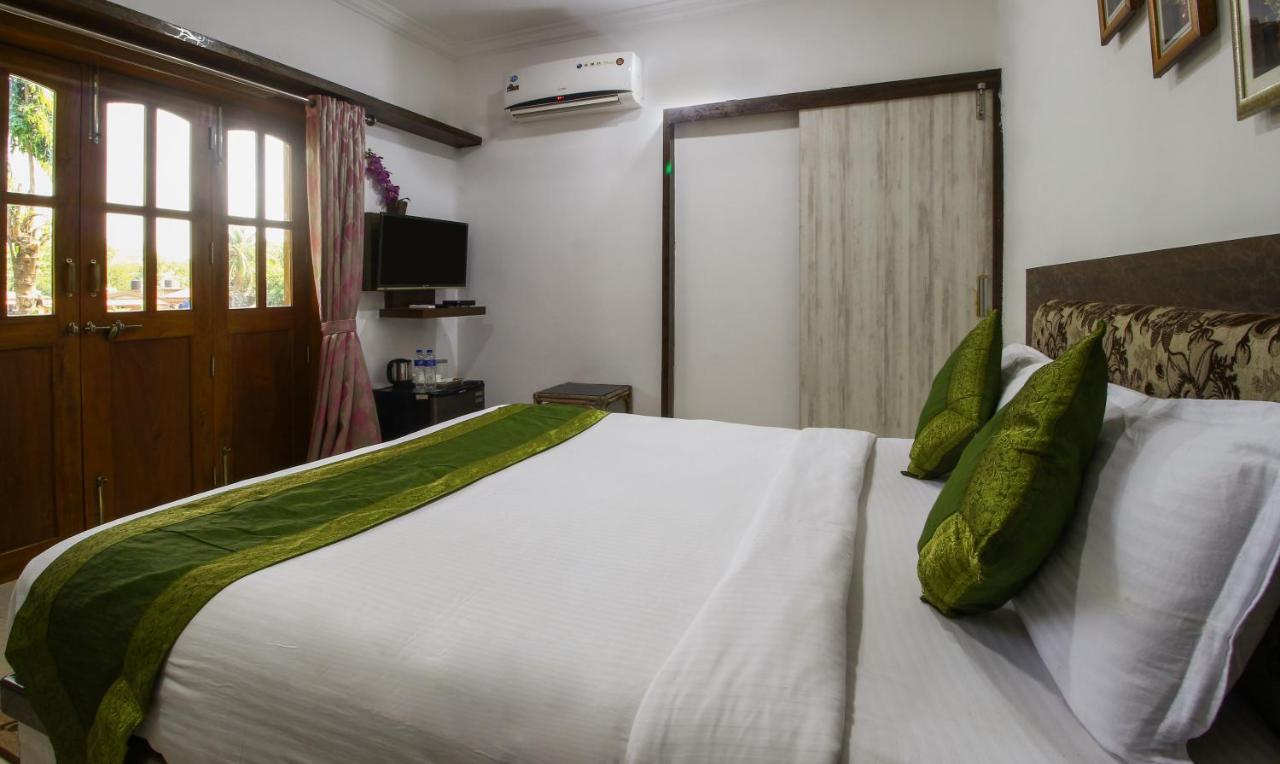 Treebo Trend Skylight Royal Stay Candolim Dış mekan fotoğraf