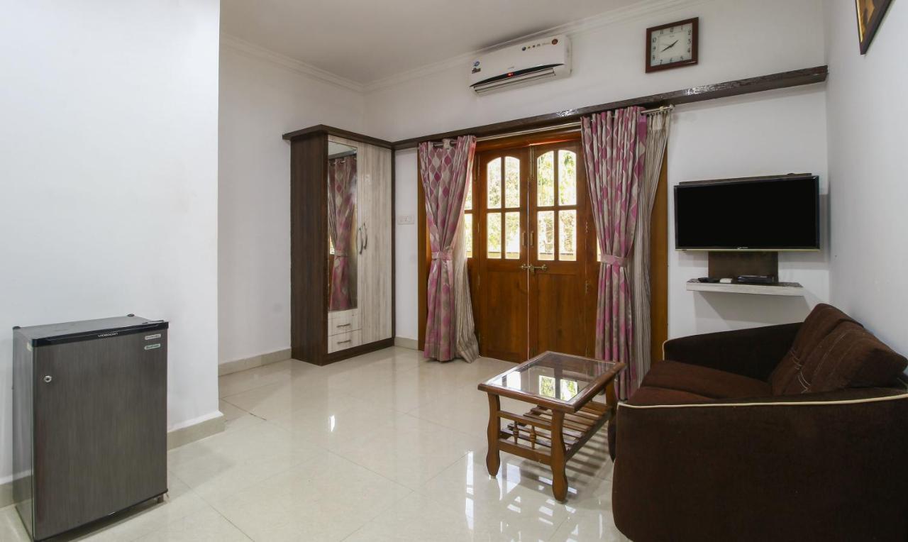 Treebo Trend Skylight Royal Stay Candolim Dış mekan fotoğraf