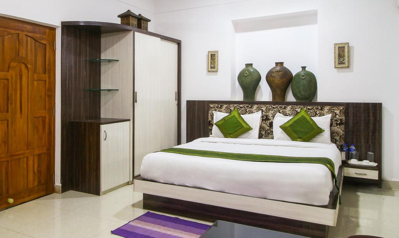 Treebo Trend Skylight Royal Stay Candolim Dış mekan fotoğraf